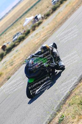 media/Oct-15-2023-TrackXperience (Sun) [[85198ff50b]]/Group 2/session 4 turn 3/